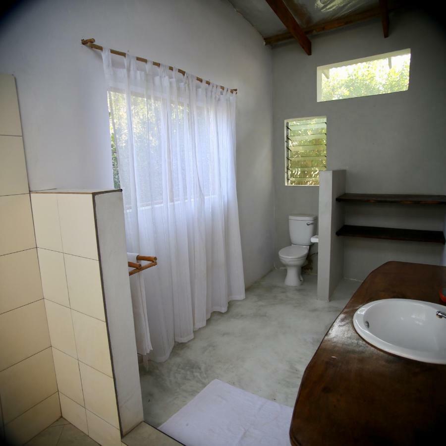 Tree House Villa Praia do Tofo Exterior foto